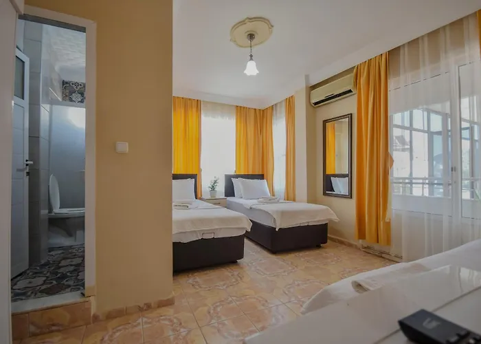 Huzur Royal Aparthotel 3*