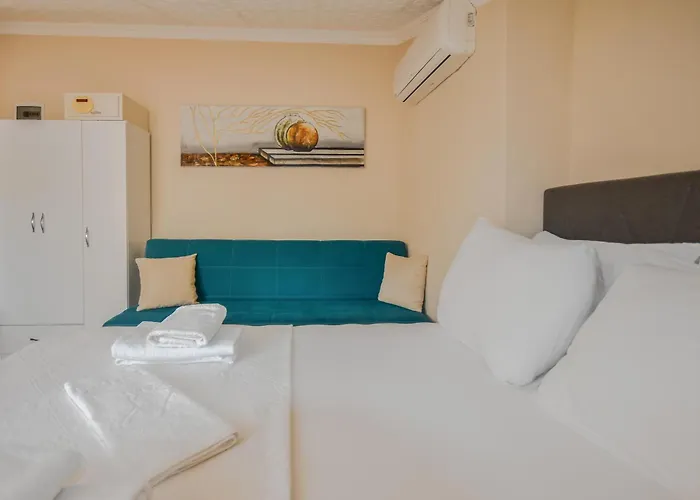 Huzur Royal Aparthotel 3*