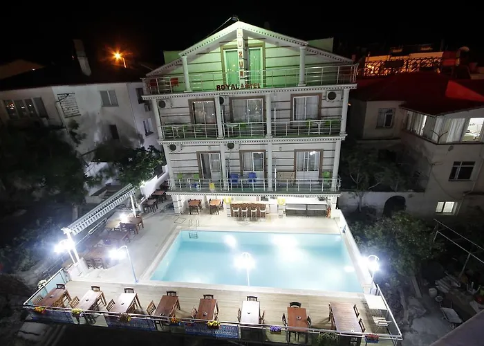 Huzur Royal داتْشا